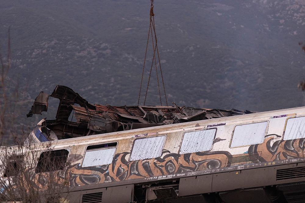 ΣΥΓΚΡΟΥΣΗ ΤΡΕΝΩΝ - ΤΕΜΠΗ