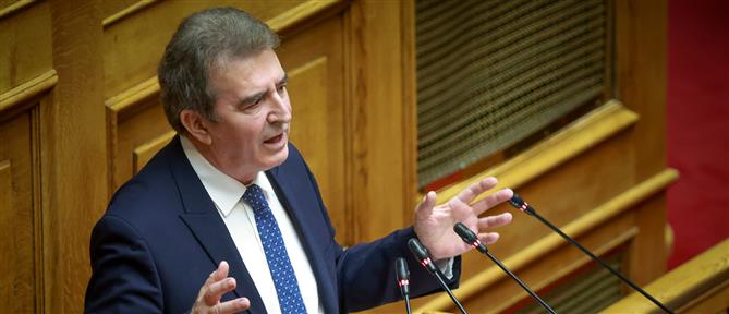Χρυσοχοϊδης: Η ομάδα που επιτέθηκε σε Υπουργείο Εργασίας και Hellenic Train θα συλληφθεί