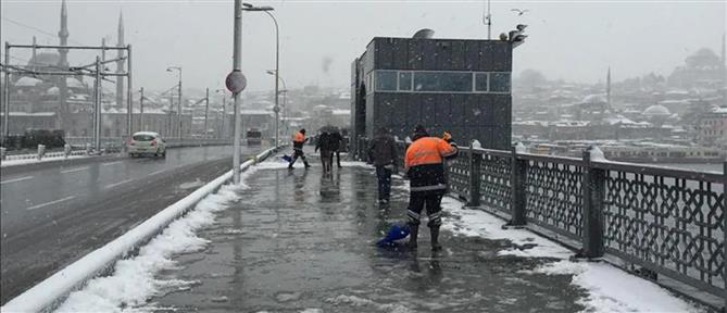 Κωνσταντινούπολη: Κακοκαιρία με “σιβηρικό ψύχος” - Ακύρωση πτήσεων (εικόνες)